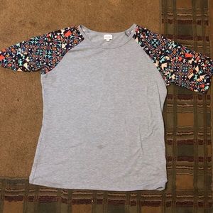 LuLaRoe half sleeve top